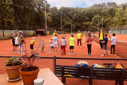 Kennismaking met tennis op TC Schoorl